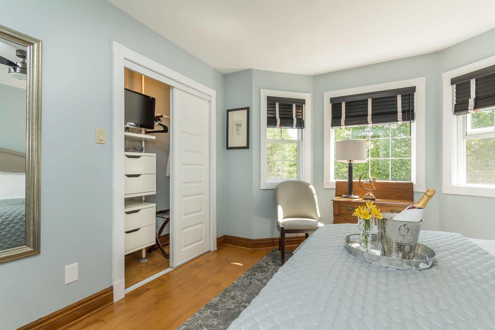 Craigleith Manor Bed & Breakfast คอลลิงวูด ภายนอก รูปภาพ